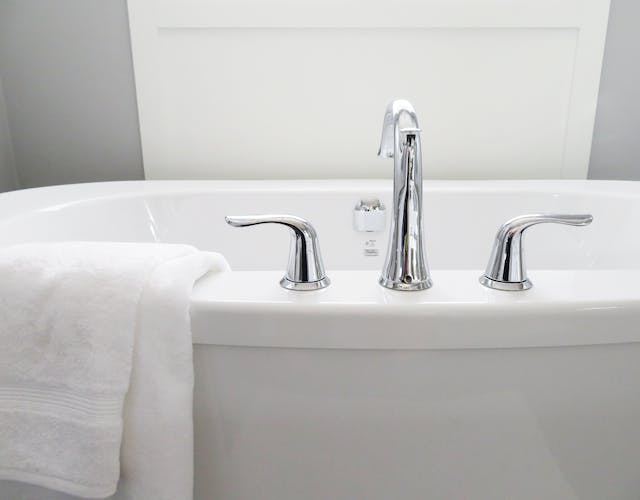 De voordelen van een douchegoot: Voor een efficiënte en stijlvolle badkamer